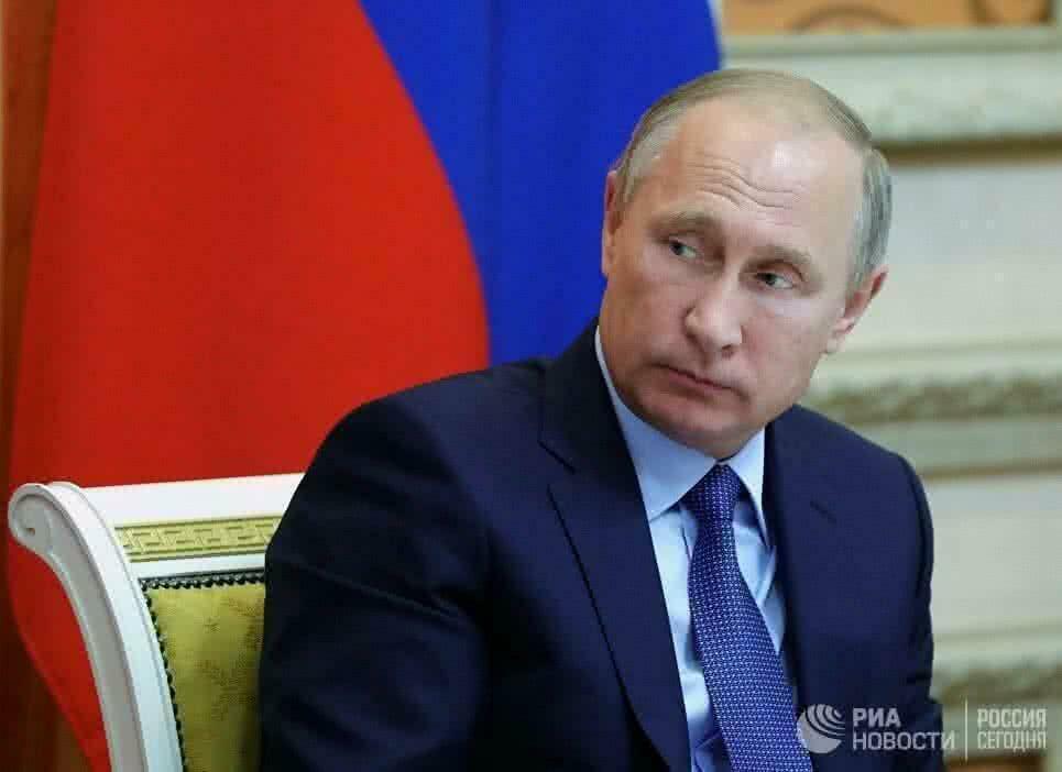 Путин поручил Генпрокуратуре проверить субъекты, работающие с отходами