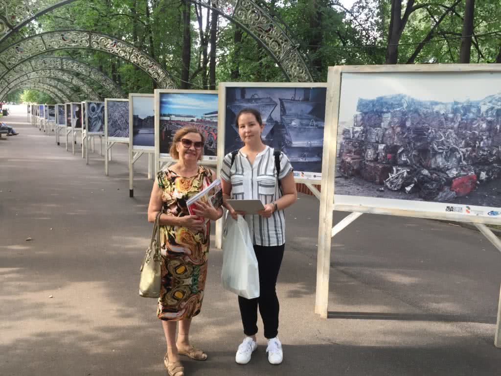 Встреча с посетителями парка «Красная Пресня», в месте проведения выставки"Вторая жизнь металла"