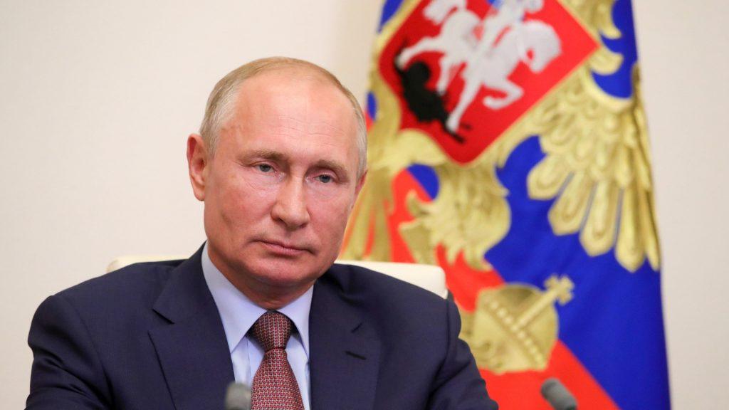 Путин подписал указ об ограничениях на вывоз и ввоз продукции и сырья