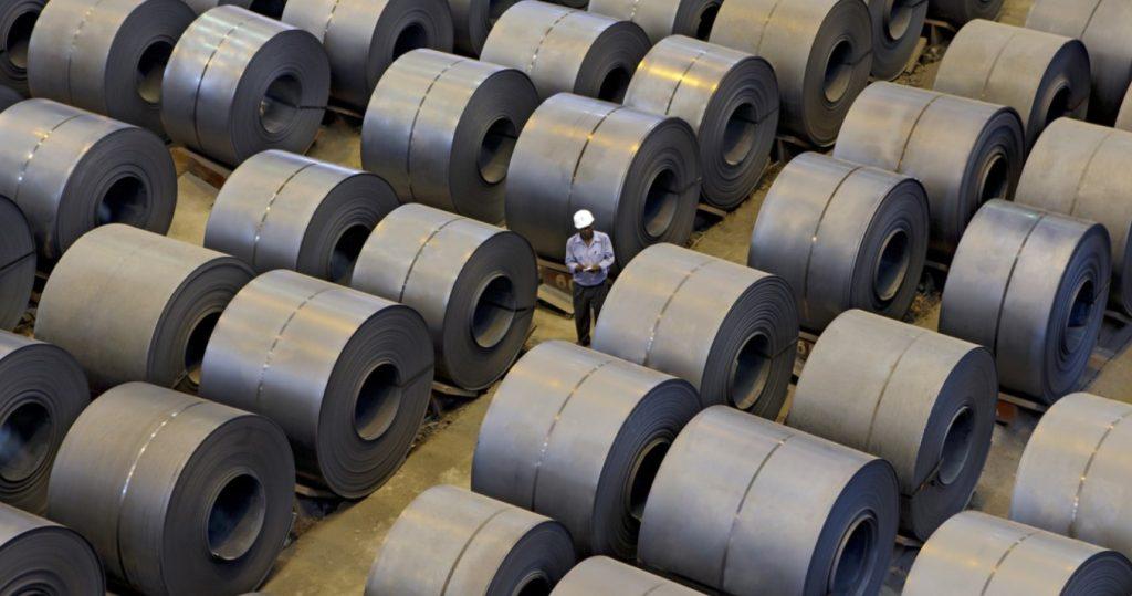 Индия повышает экспортную пошлину на железную руду и продукцию черной металлургии.