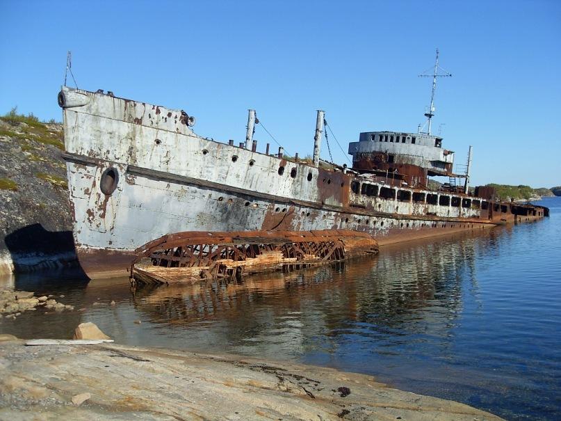 Морские суда, затонувшие в акватории Сахалинской области, оцифруют, чтобы утилизировать