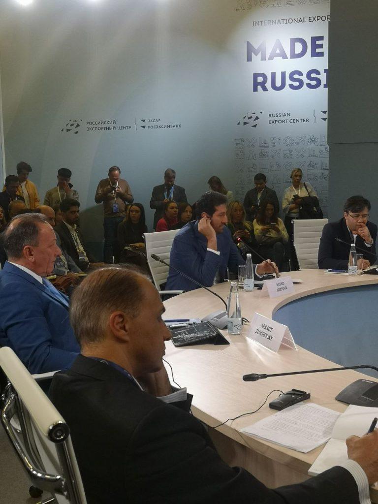 В рамках экспортного форума состоялась сессия «Россия – Иран: укрепляя двустороннее сотрудничество», в которой приняли участие представители РУСЛОМ.КОМ