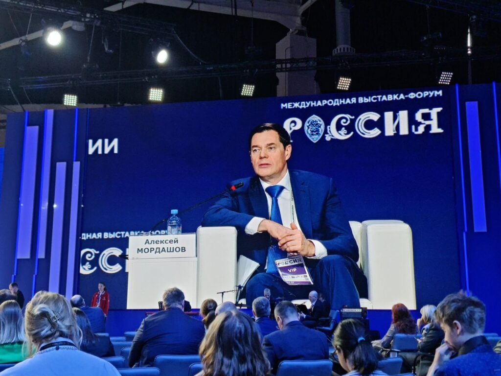 В рамках Дня экологии на выставке-форуме"Россия" в Москве состоялась пленарная сессия «Инвестиции в экологию — инвестиции в будущее»