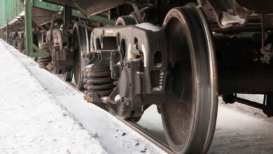 ОАО РЖД планирует повысить тариф на порожний пробег полувагонов: по данным собеседников “Ъ” на рынке, рост должен составить 10% в 2025 году и по 5% каждый год в 2026–2030 годах.