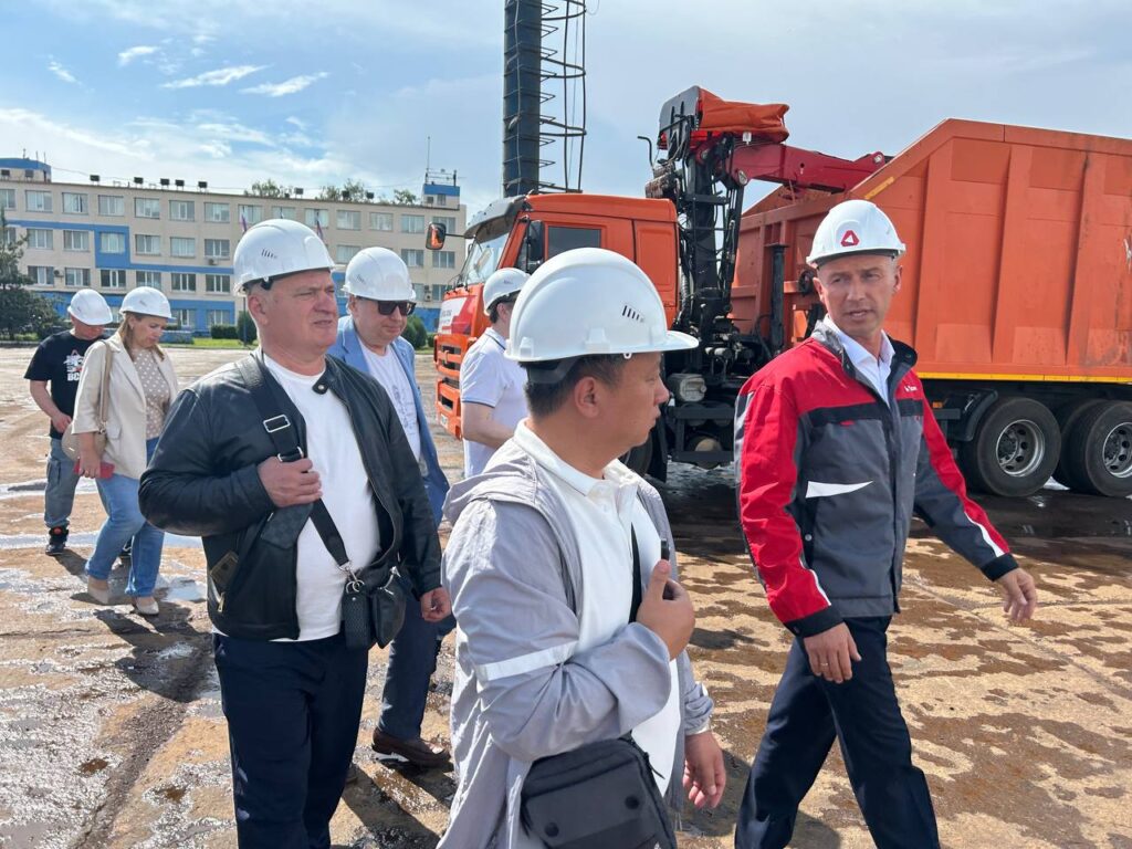 Делегация посещает ООО «МЕТА-Самара»(Транслом Втормет)