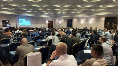 В зале «Нева» Гранд отеля Мойка 22 в Санкт-Петербурге началась конференция «Умный лом»