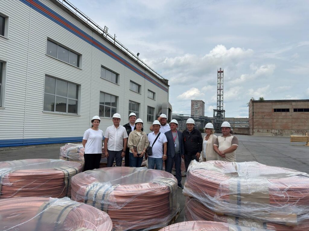В рамках выставки Иннопром делегация при участии НСРО РУСЛОМ.КОМ и РА Русмет посетила ООО «КамКат»