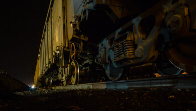 На фоне роста числа непредъявлений грузов, РЖД рассматривает рост штрафов и тарифов, а также обяжет сотрудников центрального аппарата брать ежемесячно по два отпускных дня за свой счет