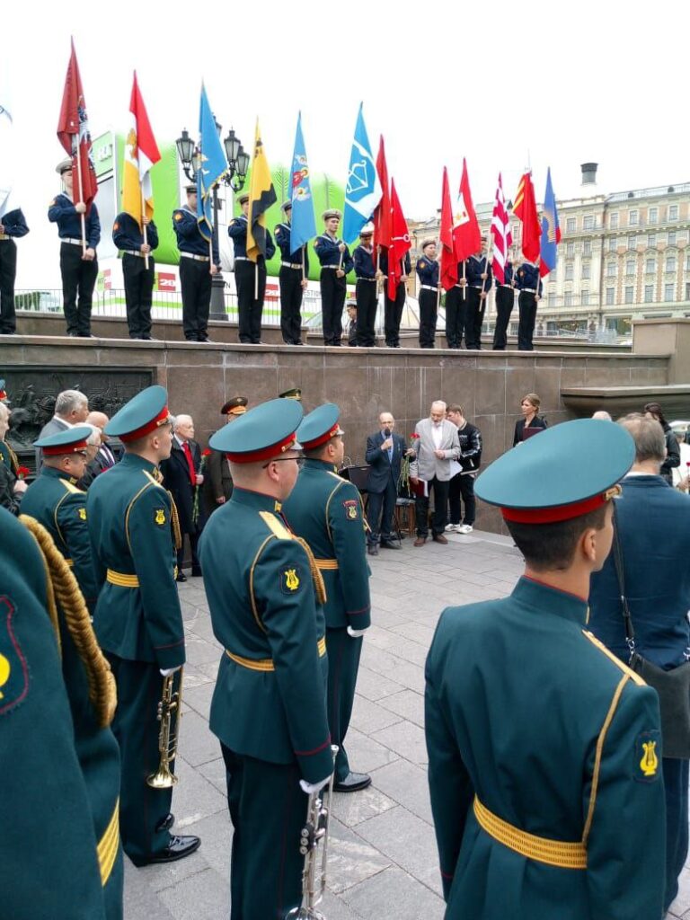 3 сентября 2025 года по инициативе Международного союза неправительственных организаций «Ассамблея Народов Мира» проведена торжественная патриотическая акция на Красной Площади