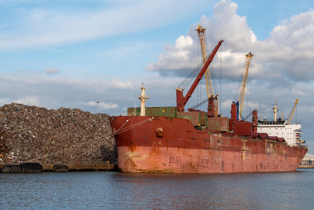 Казахстан продлевает ограничения экспорта лома с 30 октября 2025 года