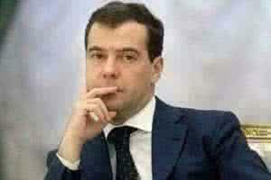 Медведев одобрил мораторий на экологический сбор