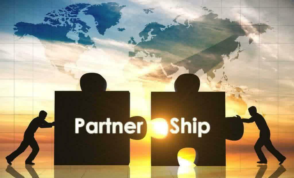 Информационное партнерство